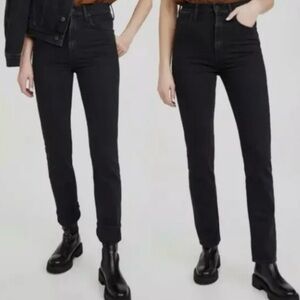 MOTHER denim High Waisted Rider Skimp High Rise Jeans - Size 26 Black